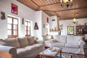 Spacious house with sea view in Volos